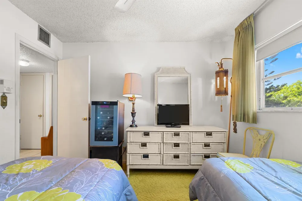 2271 NW 48th Terrace #207 Lauderhill, FL 33313
