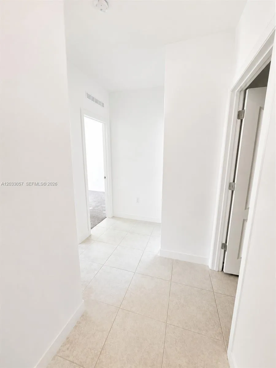 811 SERENADE St NW Palm Bay, FL 32907