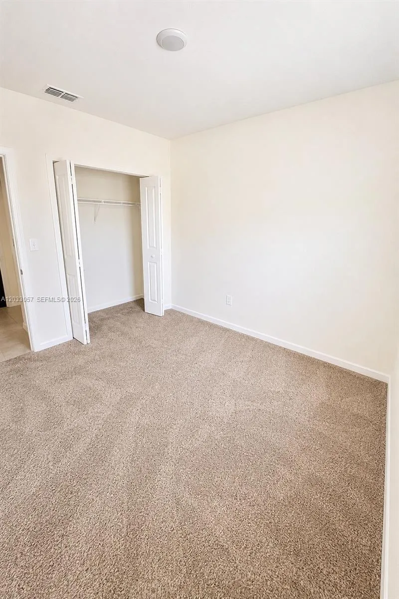 811 SERENADE St NW Palm Bay, FL 32907