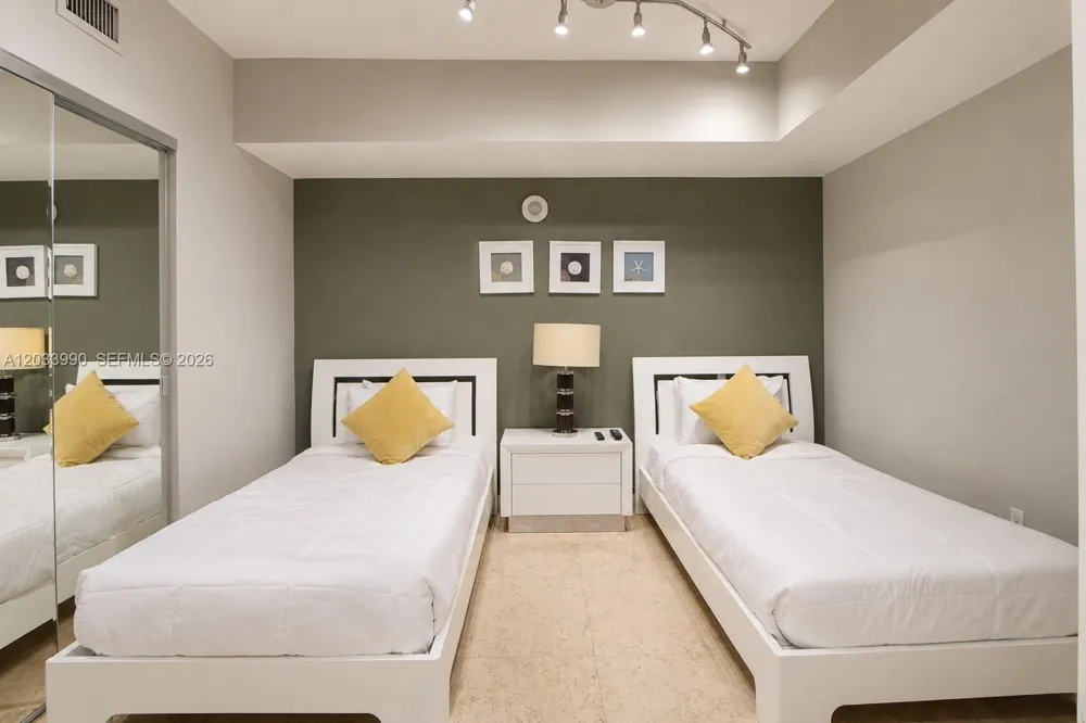 16699 Collins Ave #2906 Sunny Isles Beach, FL 33160