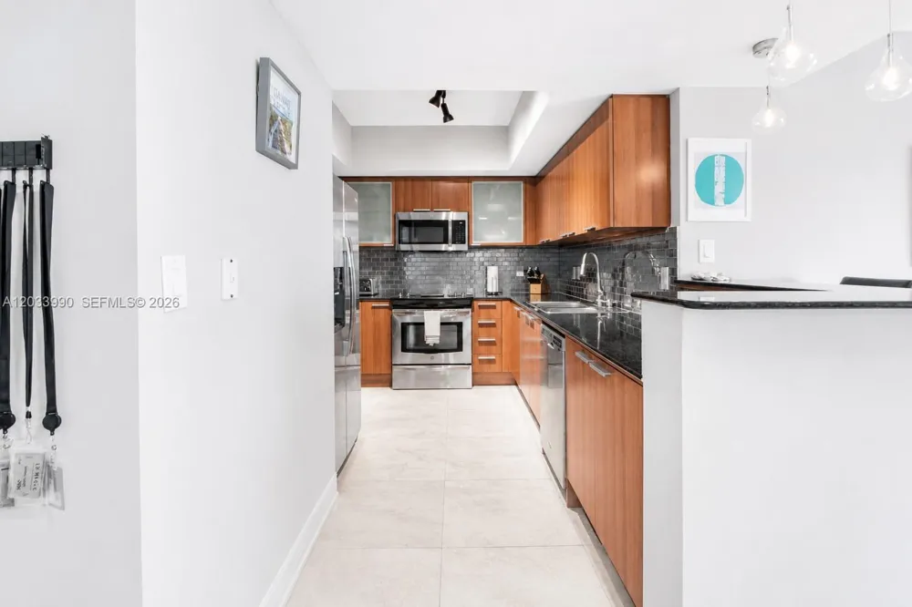 16699 Collins Ave #2906 Sunny Isles Beach, FL 33160