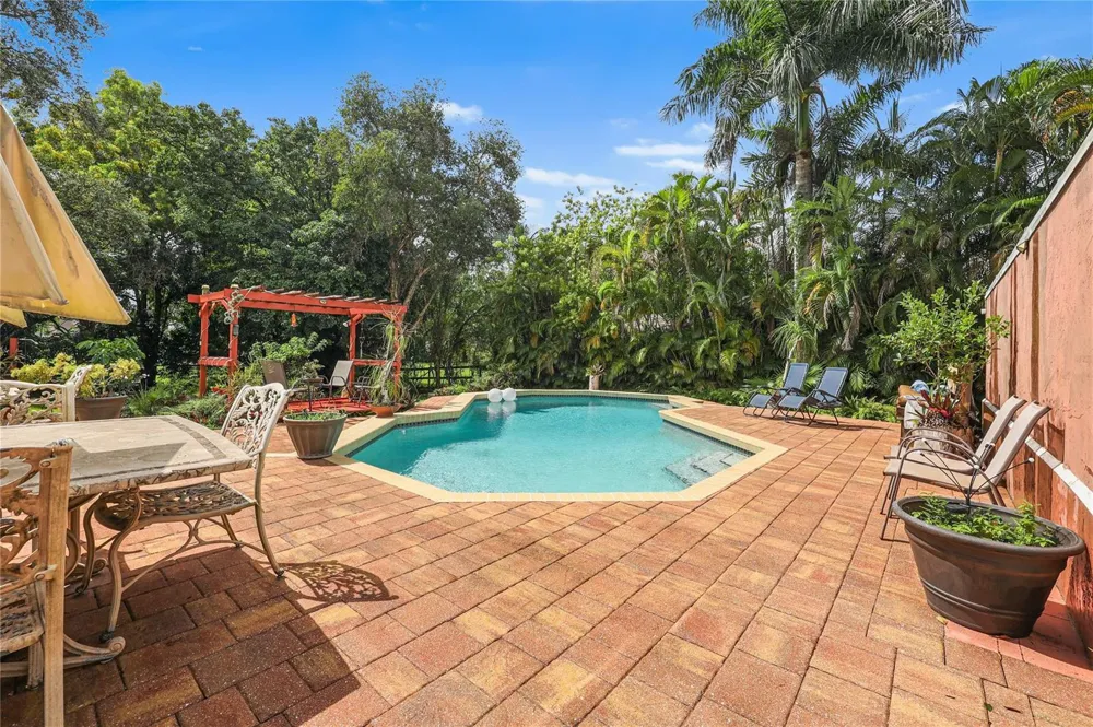 9700 NW 28th Street Cooper City, FL 33024