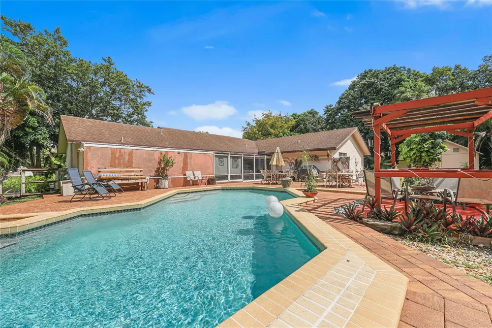 9700 NW 28th Street Cooper City, FL 33024
