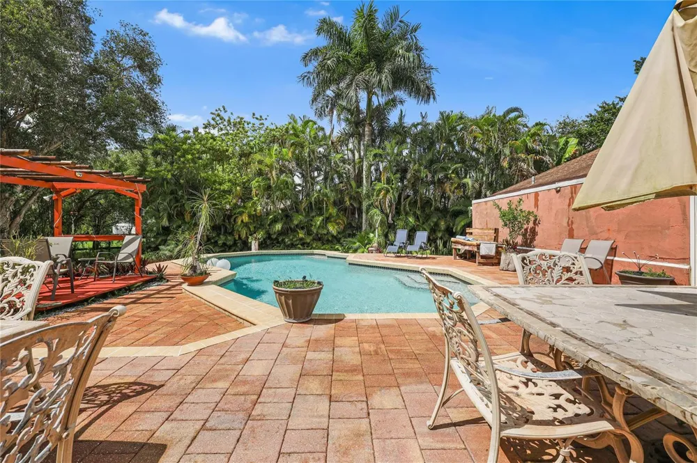 9700 NW 28th Street Cooper City, FL 33024
