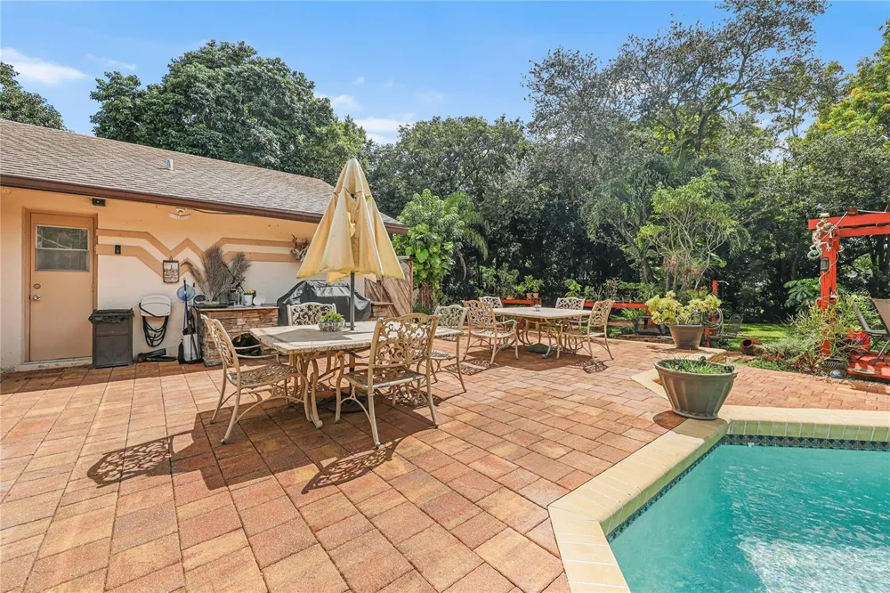 9700 NW 28th Street Cooper City, FL 33024