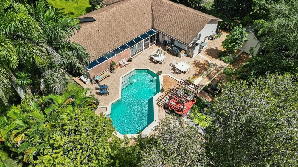 9700 NW 28th Street Cooper City, FL 33024