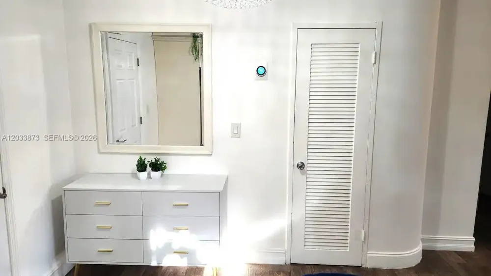 11 NW 47th Ter Miami, FL 33127