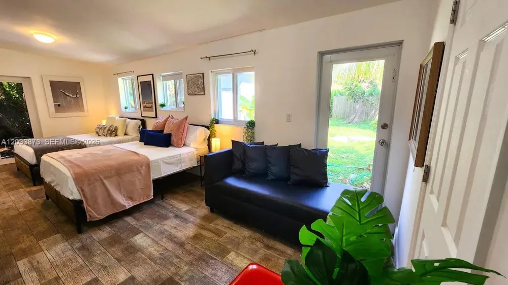 11 NW 47th Ter Miami, FL 33127