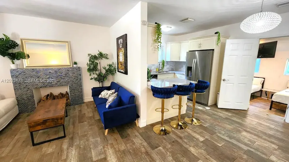 11 NW 47th Ter Miami, FL 33127