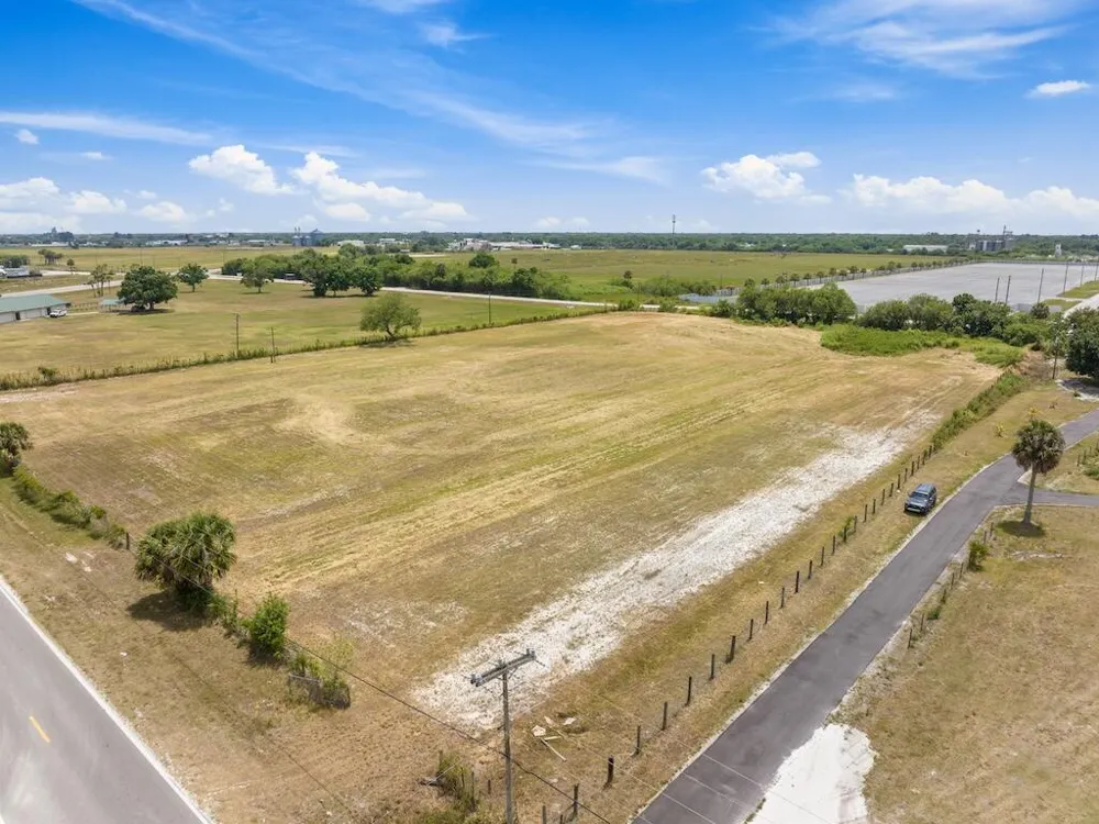 3274 NW 18th Street Okeechobee, FL 34972