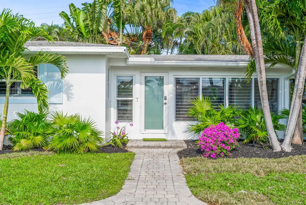 7 Fayette Drive Ocean Ridge, FL 33435