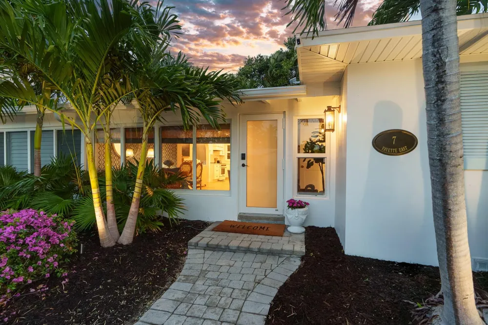 7 Fayette Drive Ocean Ridge, FL 33435