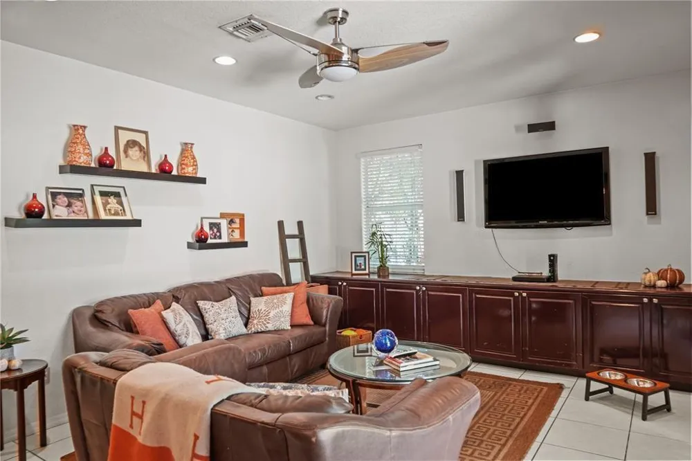 8209 SW 173rd Terrace Palmetto Bay, FL 33157