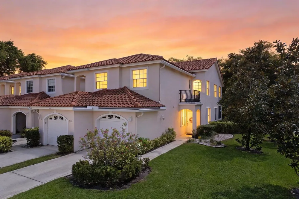 8550 Via Romana #1 Boca Raton, FL 33496