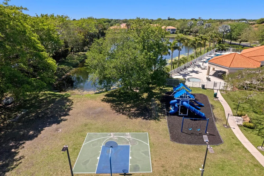 8550 Via Romana #1 Boca Raton, FL 33496