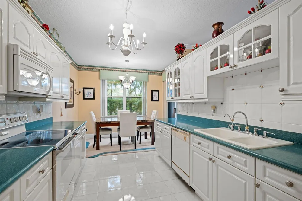8550 Via Romana #1 Boca Raton, FL 33496