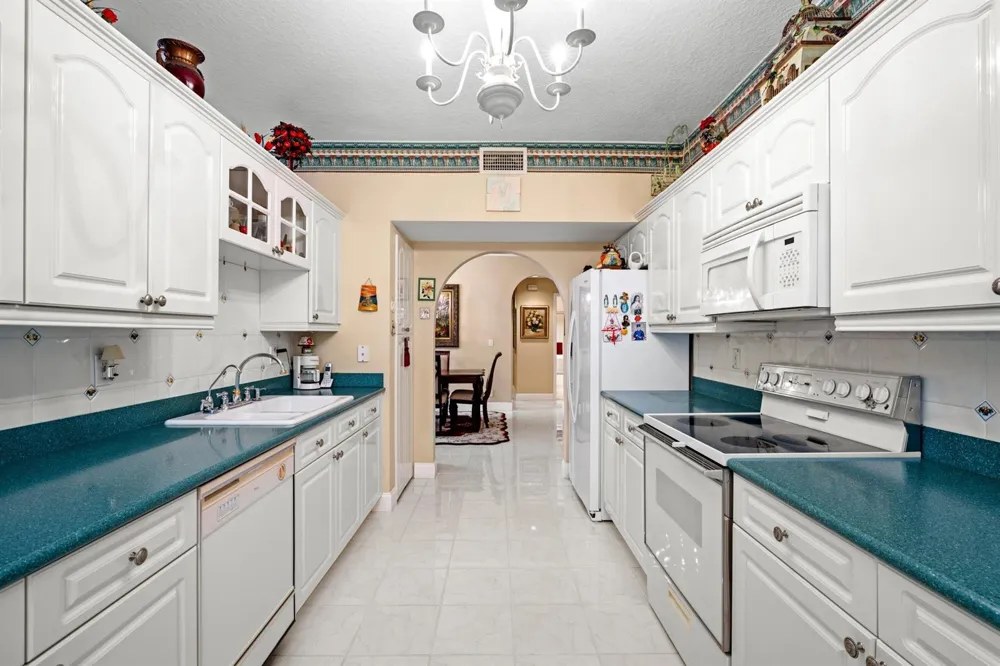 8550 Via Romana #1 Boca Raton, FL 33496