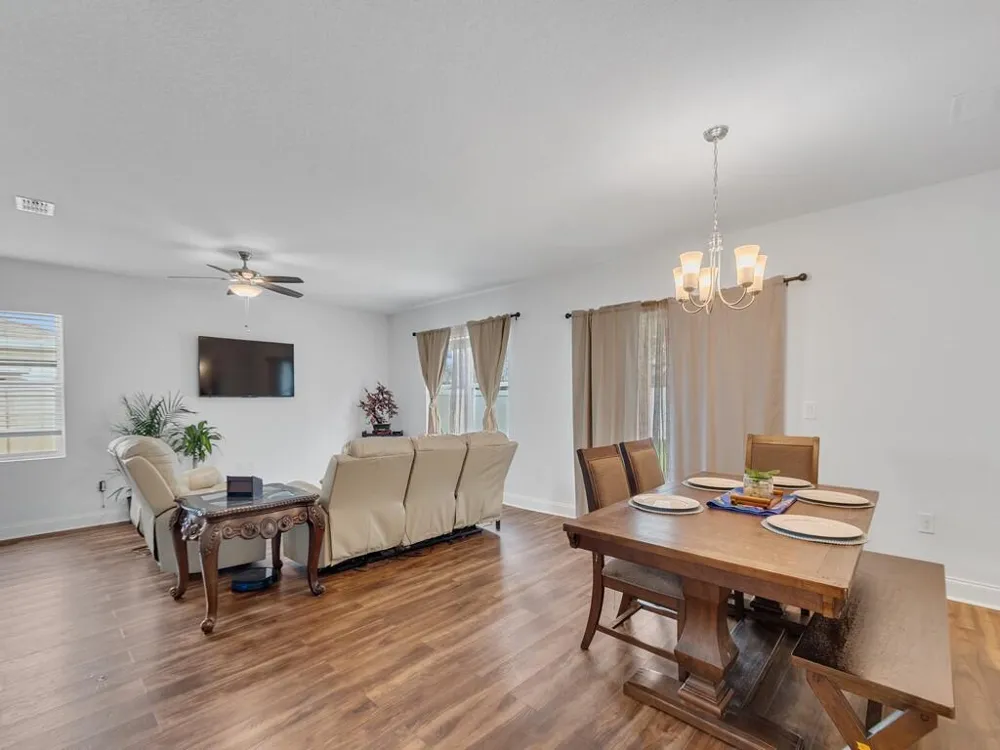 475 SW Moray Dr Drive Palm Bay, FL 32908