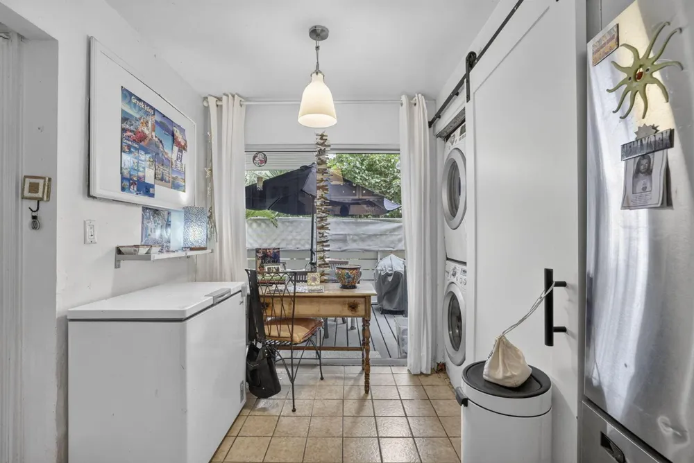 153 W Hemingway Circle W Margate, FL 33063