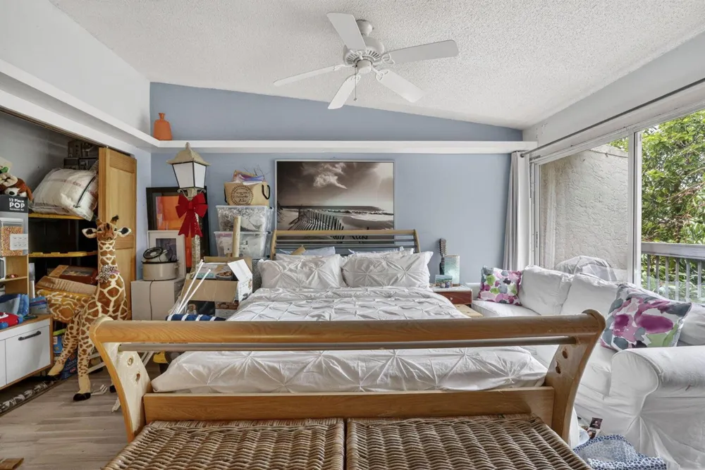 153 W Hemingway Circle W Margate, FL 33063