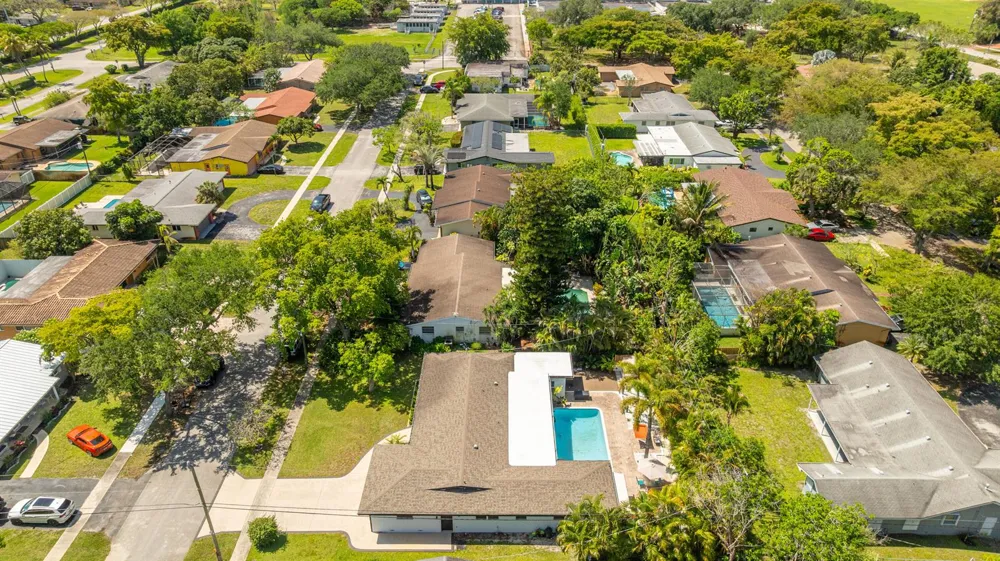 1431 NW 70th Way Plantation, FL 33313
