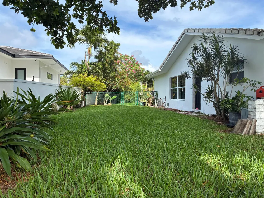 5660 Nassau Drive Boca Raton, FL 33487