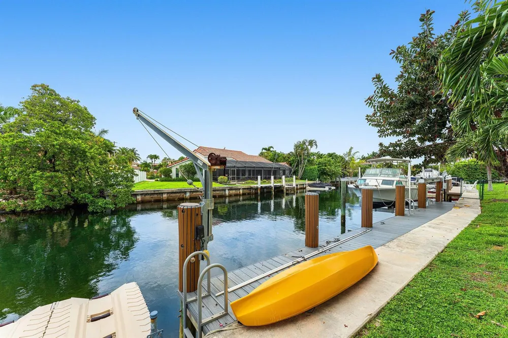 5660 Nassau Drive Boca Raton, FL 33487