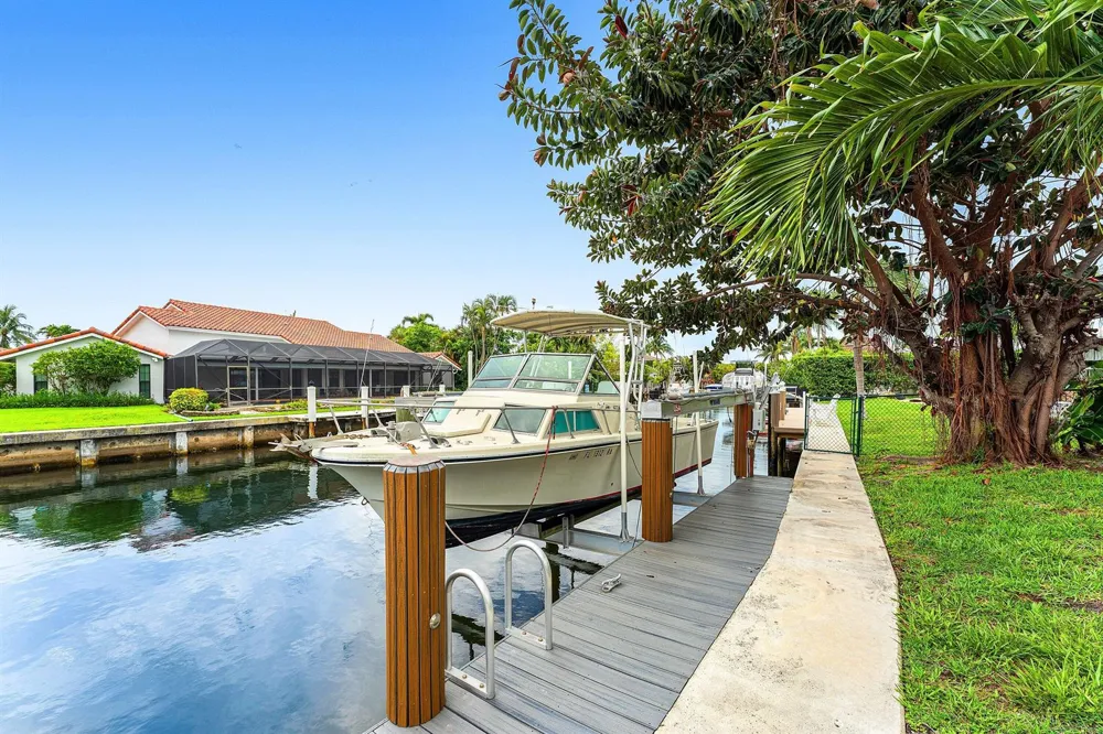 5660 Nassau Drive Boca Raton, FL 33487