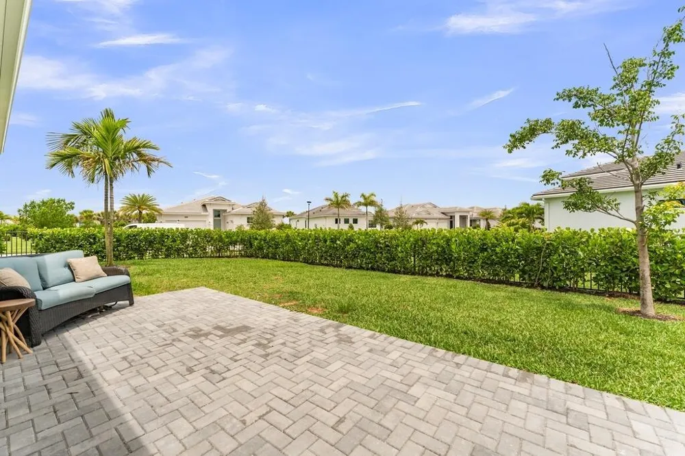 15665 Merritt Drive Westlake, FL 33470
