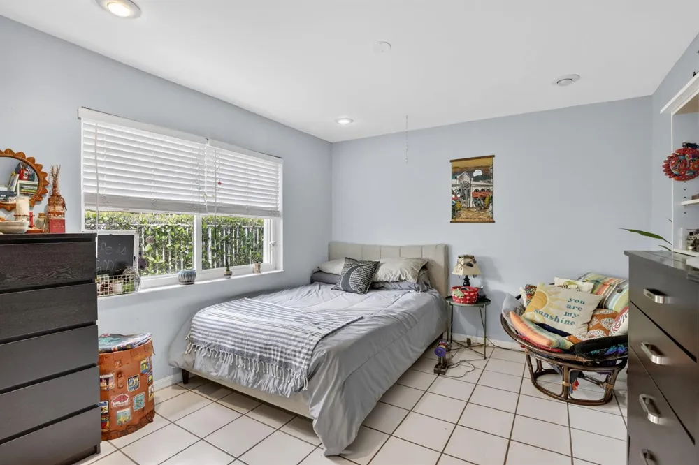 11380 Wayne Drive Cooper City, FL 33026