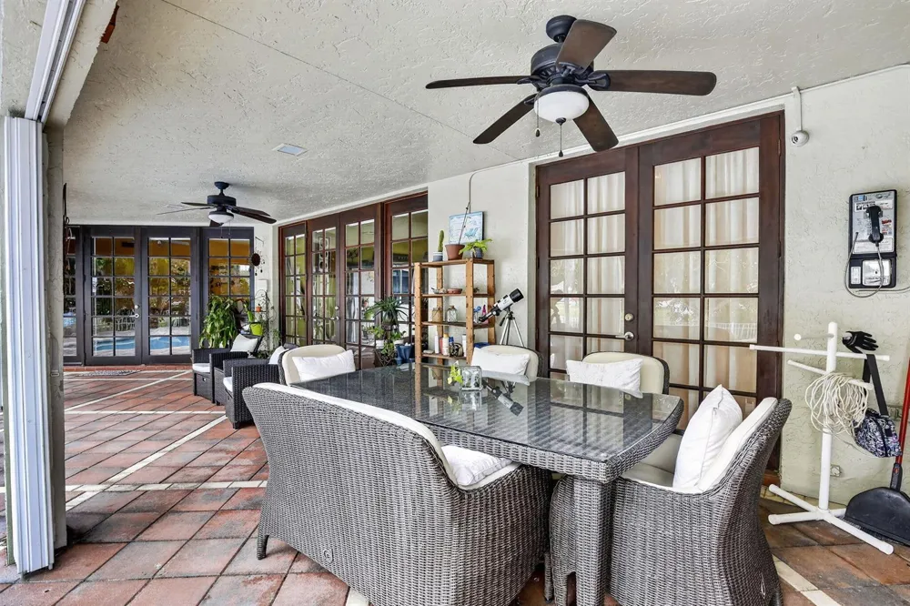 11380 Wayne Drive Cooper City, FL 33026