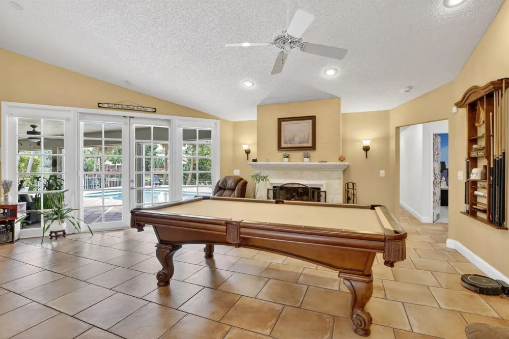 11380 Wayne Drive Cooper City, FL 33026