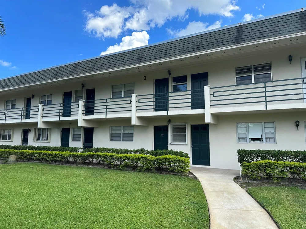 1900 S Kanner Highway #3-105 Stuart, FL 34994
