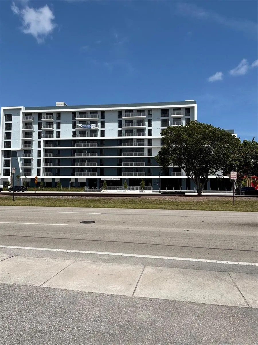 2117 Polk Street Hollywood, FL 33020