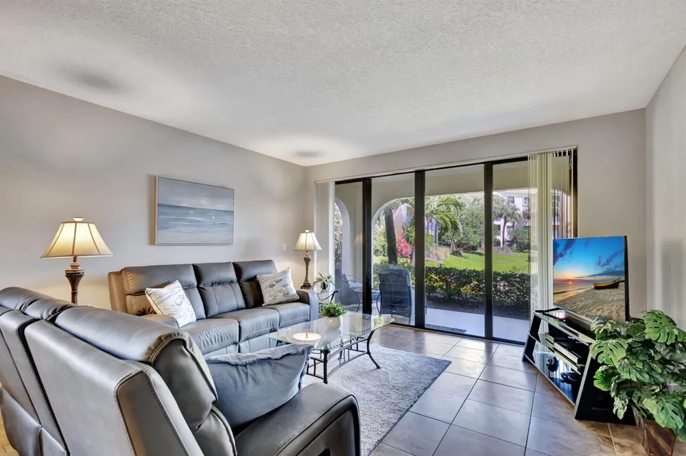 300 Uno Lago Drive #101 Juno Beach, FL 33408