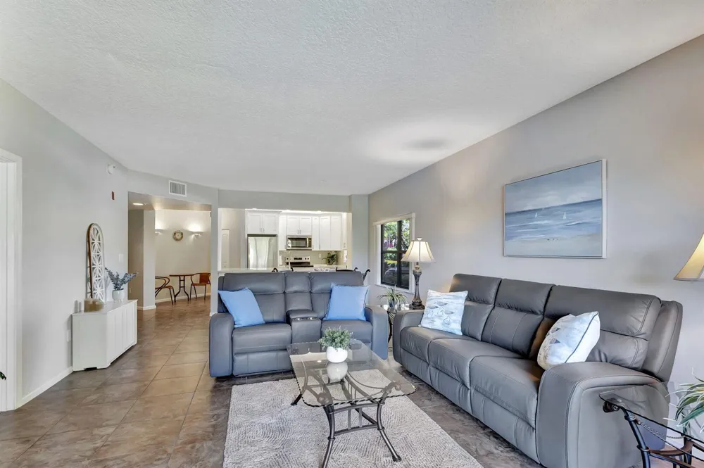 300 Uno Lago Drive #101 Juno Beach, FL 33408