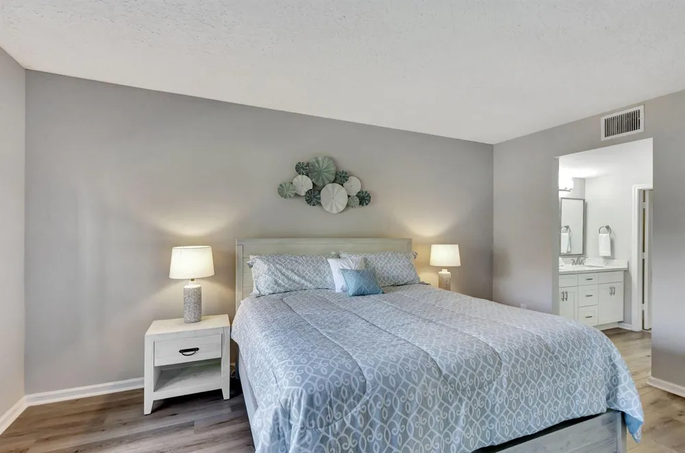 300 Uno Lago Drive #101 Juno Beach, FL 33408