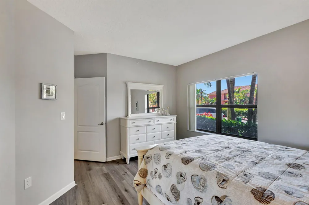 300 Uno Lago Drive #101 Juno Beach, FL 33408