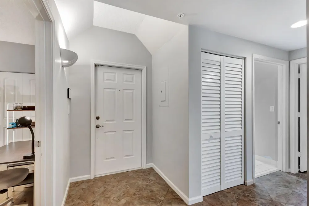 300 Uno Lago Drive #101 Juno Beach, FL 33408