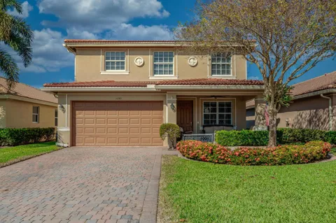 3285 SW Porpoise Circle
