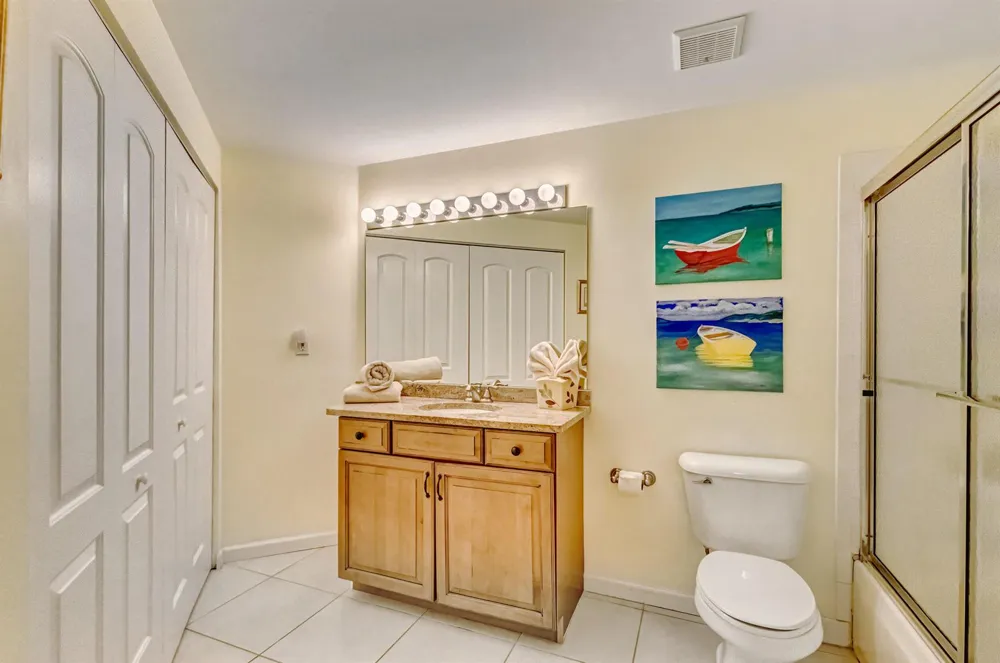 200 Uno Lago Drive #105 Juno Beach, FL 33408