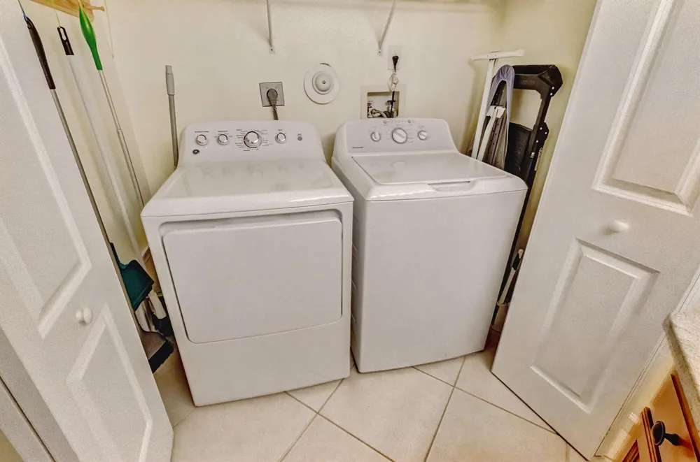 200 Uno Lago Drive #105 Juno Beach, FL 33408