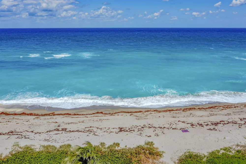 200 Uno Lago Drive #105 Juno Beach, FL 33408
