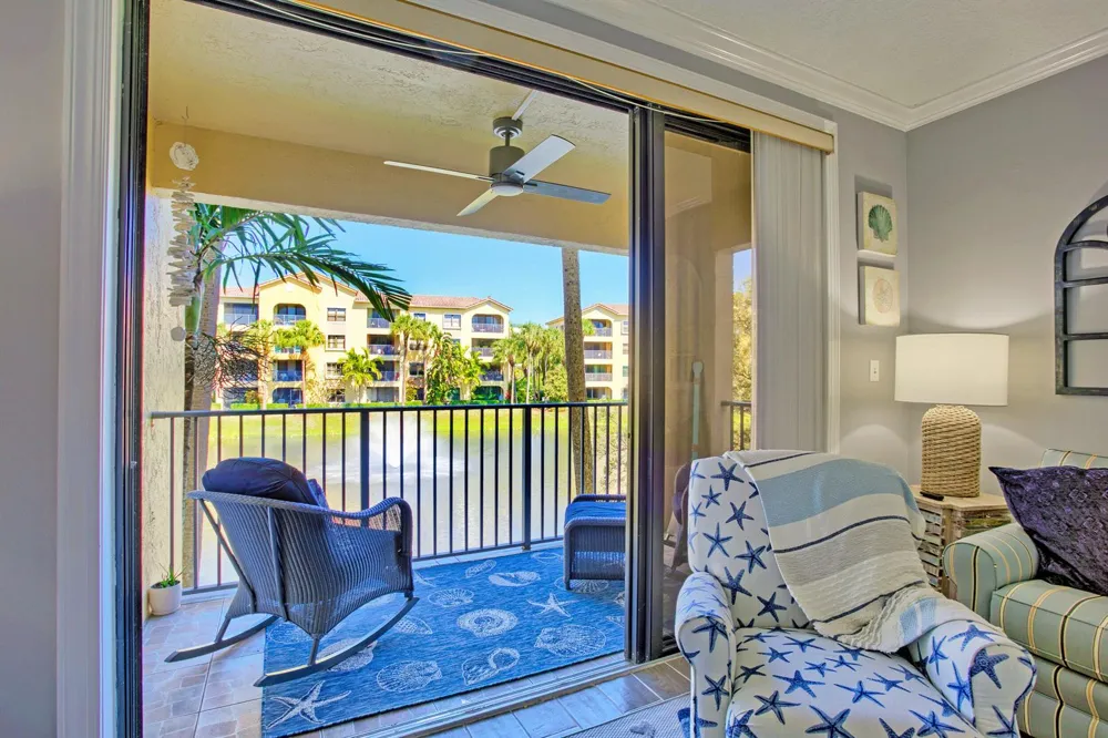 400 Uno Lago Drive #204 Juno Beach, FL 33408