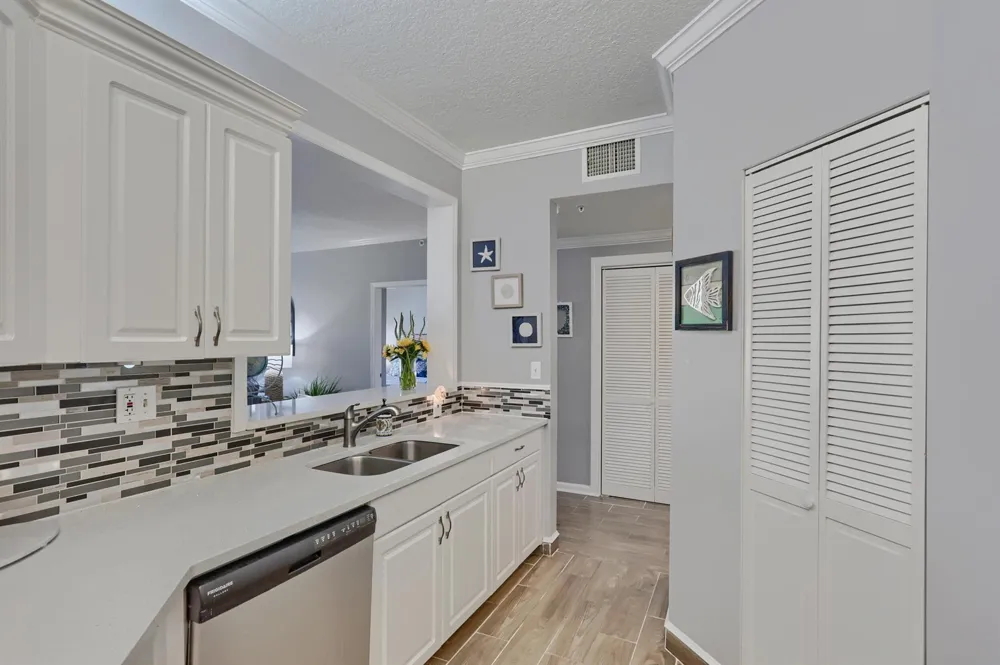 400 Uno Lago Drive #204 Juno Beach, FL 33408