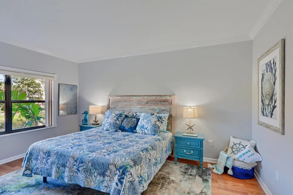 400 Uno Lago Drive #204 Juno Beach, FL 33408