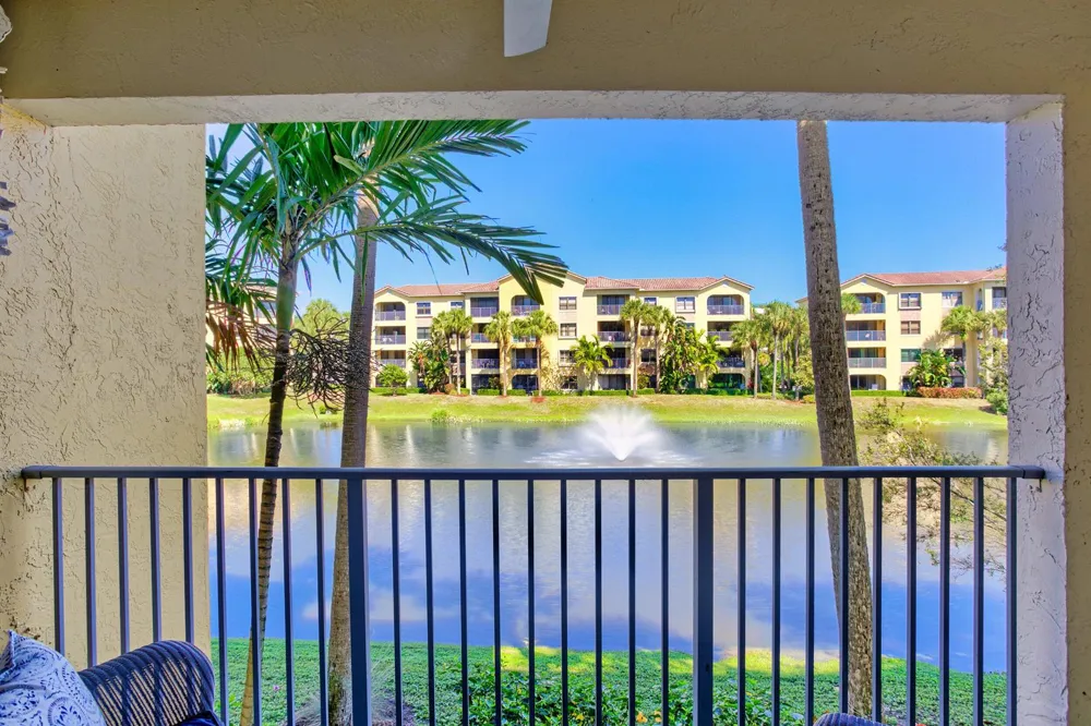 400 Uno Lago Drive #204 Juno Beach, FL 33408