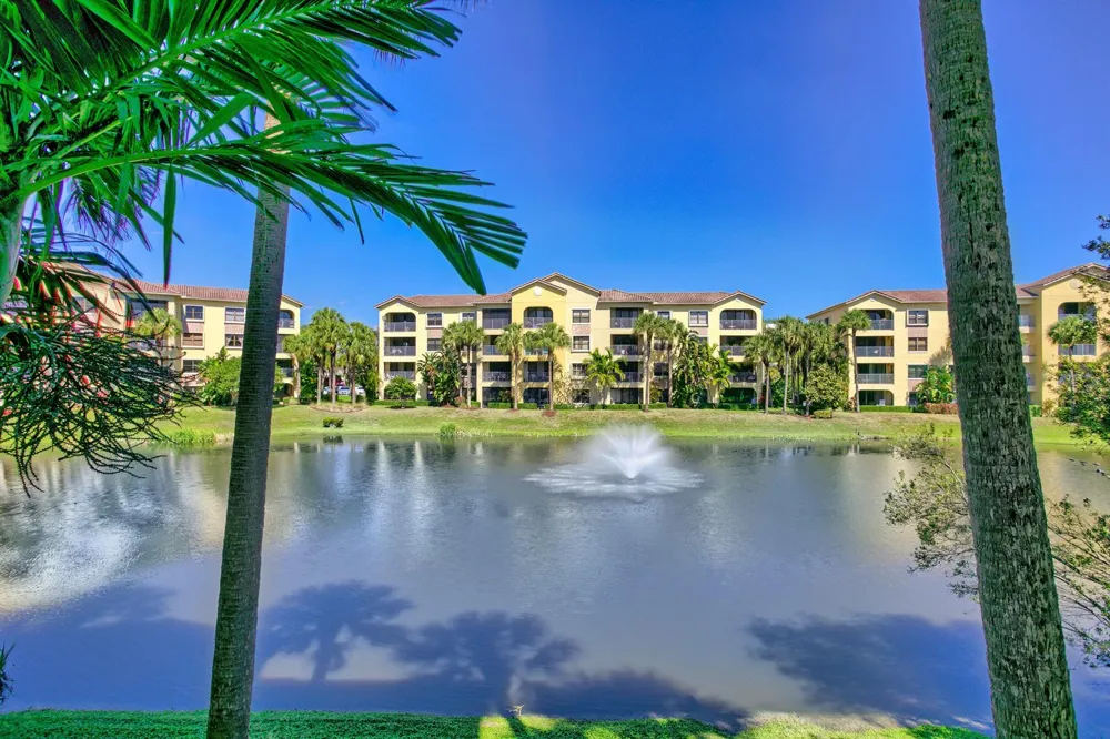 400 Uno Lago Drive #204 Juno Beach, FL 33408