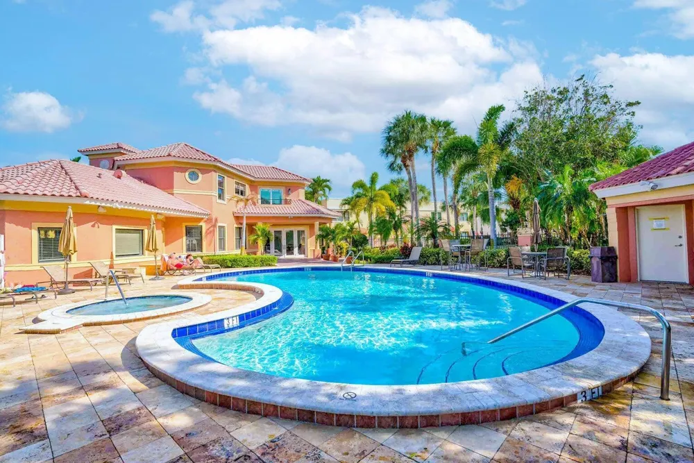 400 Uno Lago Drive #204 Juno Beach, FL 33408