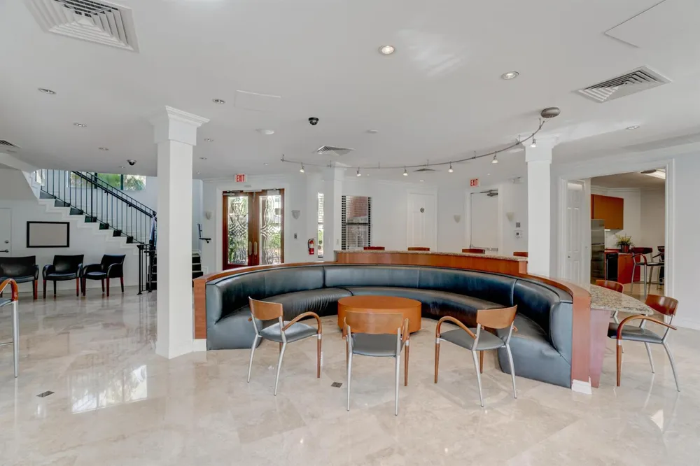 400 Uno Lago Drive #204 Juno Beach, FL 33408